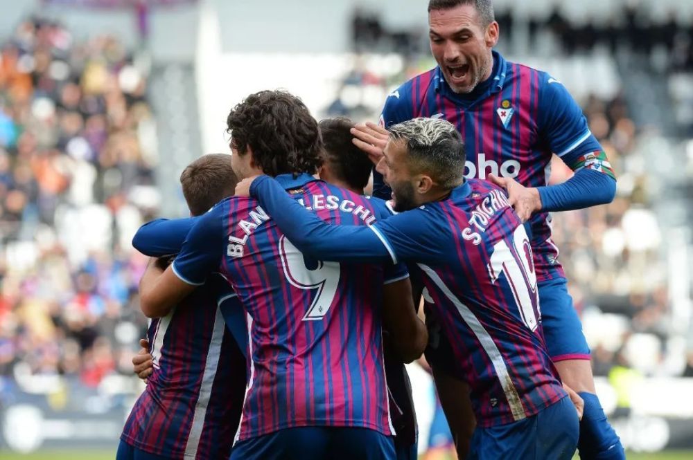 这样的表现 这样的表现