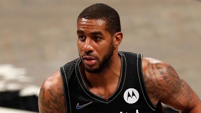 攻防两端都 攻防两端都