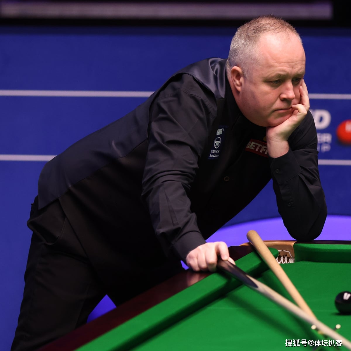 與年輕而富 與年輕而富